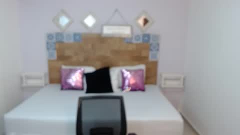 Melissa online show from November 21, 10:47 am