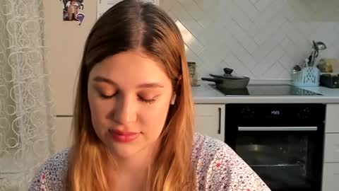 Snapshot of kylieblond chatting on February 9, 8:24 pm Din online show from February 9, 8:24 pm