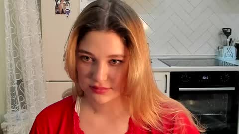 Snapshot of kylieblond chatting on February 10, 10:09 pm Din online show from February 10, 10:09 pm