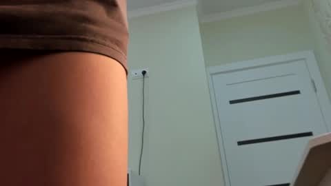 Snapshot of kylieblond chatting on February 26, 10:42 pm Din online show from February 26, 10:42 pm