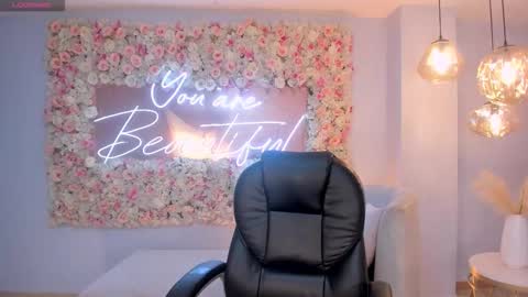 Kylie Jenkins online show from January 13, 11:37 am