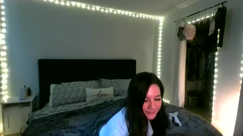 Snapshot of kylienotjenneer chatting on March 22, 7:06 pm kylie not jenner online show from March 22, 7:06 pm