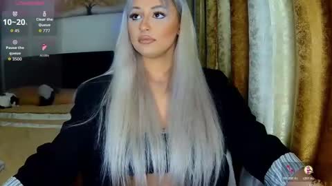 kylie online show from December 19, 5:42 pm