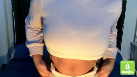 kylie white boobs online show from April 13, 6:02 pm