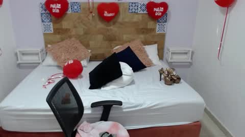 Kylie online show from February 23, 5:07 pm