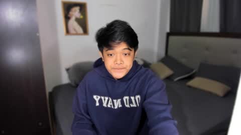 Snapshot of kyll_collins chatting on December 11, 6:58 am kyll_collins online show from December 11, 6:58 am