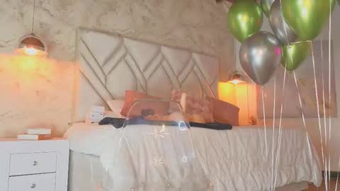 Kyle online show from October 18, 12:06 pm