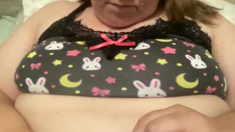 Snapshot of kylorencat chatting on September 11, 1:49 am KYLO online show from September 11, 1:49 am