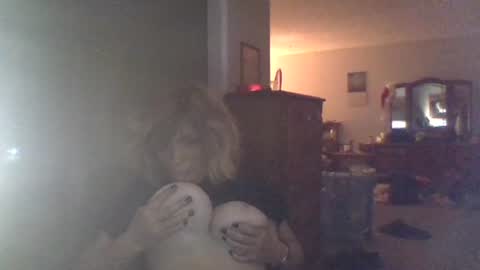 kym12672 online show from June 27, 1:32 am