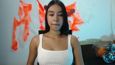 Snapshot of kyra_fox_ chatting on October 22, 12:38 pm Kyra online show from October 22, 12:38 pm