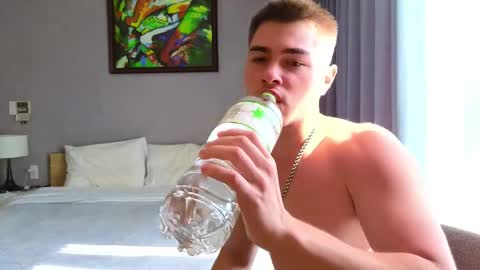 Ken online show from June 3, 1:19 am