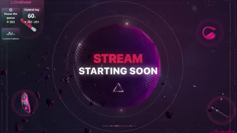 Snapshot of kyrawildofficial chatting on December 2, 7:36 am Kyra Wild online show from December 2, 7:36 am