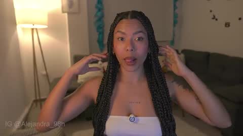 schedule 300 pm - 1100pm colombia time online show from December 16, 12:26 am