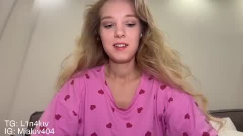 Snapshot of l1n4luv chatting on July 2, 6:36 pm lina online show from July 2, 6:36 pm