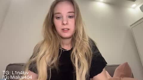 Snapshot of l1n4luv chatting on July 8, 9:08 pm lina online show from July 8, 9:08 pm