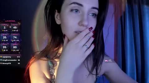 Snapshot of l1tww chatting on December 3, 9:01 pm Malika online show from December 3, 9:01 pm