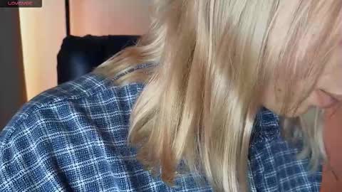 Snapshot of l_adonis_l chatting on February 21, 10:27 am Adonis online show from February 21, 10:27 am