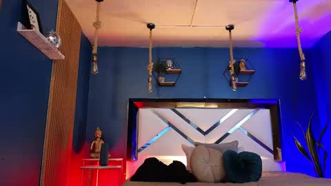 Cris  online show from September 17, 11:23 am