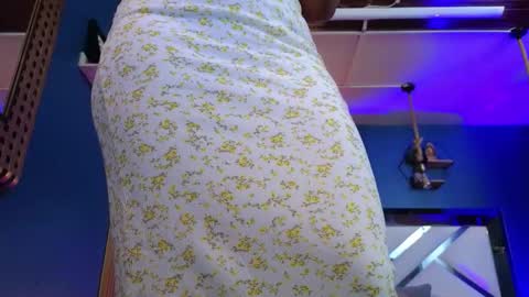 Cris  online show from September 25, 11:58 am