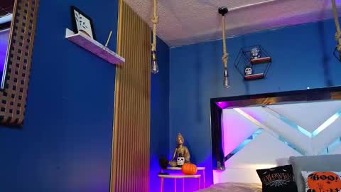 Cris  online show from October 10, 11:31 am