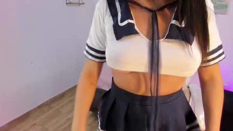  L A R A   online show from October 24, 9:00 pm