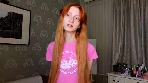 Snapshot of lab_geek chatting on November 9, 6:06 pm Sophie online show from November 9, 6:06 pm