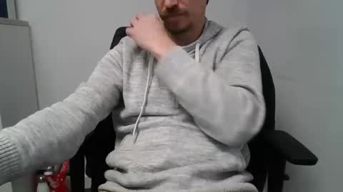 labelette007 online show from April 2, 3:09 pm