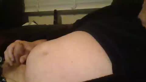 Snapshot of labialuv2suck chatting on December 12, 6:42 pm labialuv2suck online show from December 12, 6:42 pm