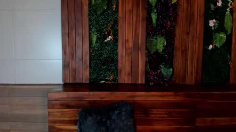 labrinthteasing online show from January 7, 12:07 pm