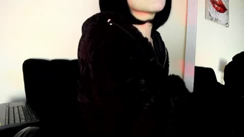 Snapshot of lace_victoria chatting on May 7, 2:28 am lace_victoria online show from May 7, 2:28 am