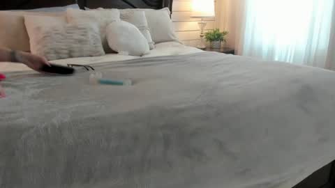 lacii_lo online show from July 28, 4:39 pm