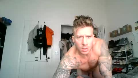 Snapshot of lacrioxcum18 chatting on January 15, 5:47 pm lacrioxcum18 online show from January 15, 5:47 pm