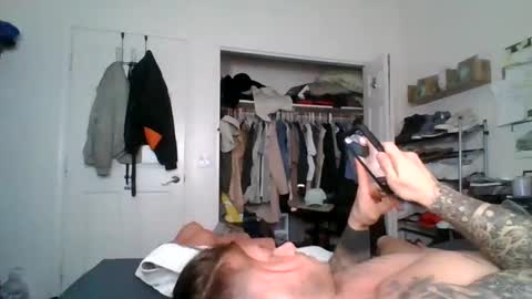 Snapshot of lacrioxcum18 chatting on February 9, 11:25 pm lacrioxcum18 online show from February 9, 11:25 pm