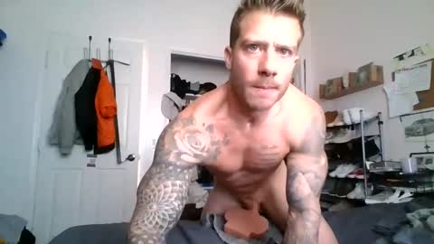 Snapshot of lacrioxcum18 chatting on February 25, 5:47 pm lacrioxcum18 online show from February 25, 5:47 pm