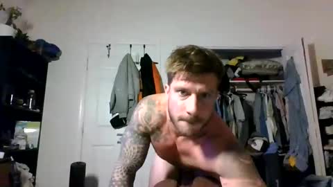 Snapshot of lacrioxcum18 chatting on December 18, 1:11 am lacrioxcum18 online show from December 18, 1:11 am