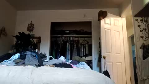 Snapshot of lacybell chatting on October 4, 1:20 pm lacybell online show from October 4, 1:20 pm
