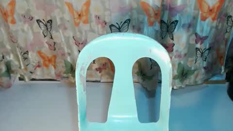 Snapshot of ladiekissesex chatting on December 2, 9:43 pm ladiekissesex online show from December 2, 9:43 pm