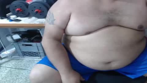 Snapshot of ladillado chatting on January 18, 1:31 am rob online show from January 18, 1:31 am