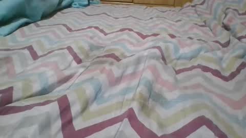 Snapshot of lady24x chatting on April 10, 3:34 am lady24x online show from April 10, 3:34 am