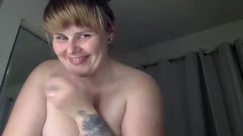 Lady J online show from December 5, 12:22 pm