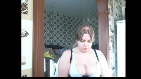lady cute cat29 online show from February 19, 6:20 am