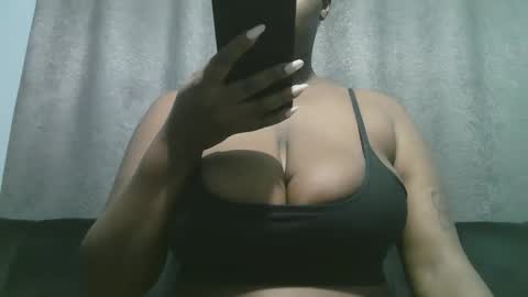 lady_dearra online show from December 21, 2:41 am