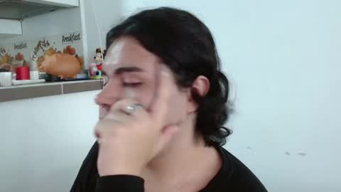 Evelynn online show from April 2, 7:33 pm