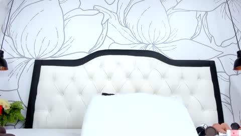 LADY  online show from February 25, 2:10 am