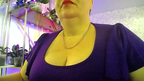 Lady Gloria online show from February 28, 9:43 am