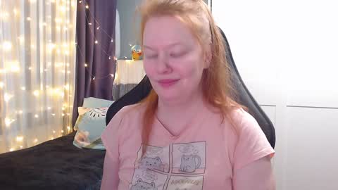 Snapshot of lady_inari chatting on January 21, 6:45 pm Angelika online show from January 21, 6:45 pm