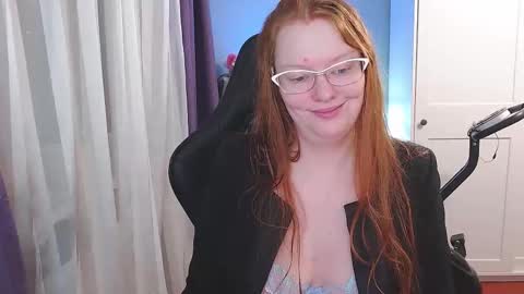 Snapshot of lady_inari chatting on November 1, 3:36 pm Angelika online show from November 1, 3:36 pm