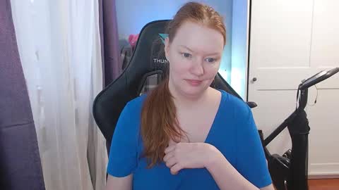 Snapshot of lady_inari chatting on November 29, 11:02 am Angelika online show from November 29, 11:02 am