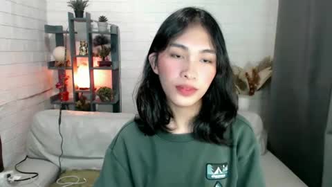 Snapshot of lady_jedyy chatting on December 4, 5:38 am online show from December 4, 5:38 am