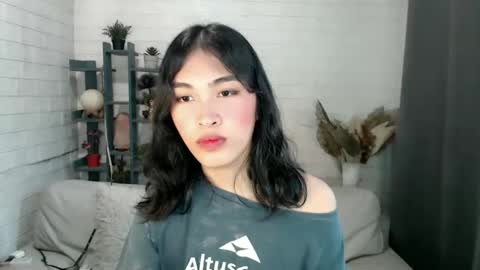 Snapshot of lady_jedyy chatting on December 16, 6:10 am online show from December 16, 6:10 am